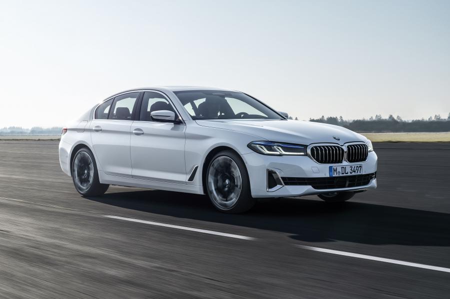  BMW 540i Luxury Line (G30) 2020 года  (WW) (фото 4 из 29)